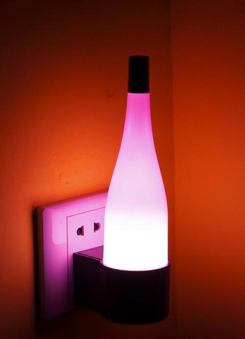 博羅縣石灣鎮(zhèn)銀華電子廠提供的新奇特電子產(chǎn)品 地?cái)? class=